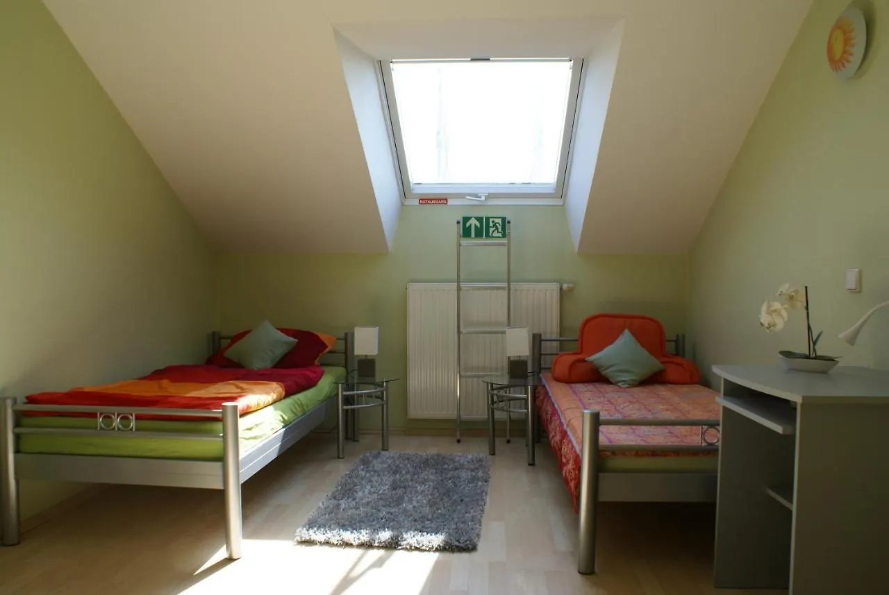 Freundlich Helles Appartment contacts